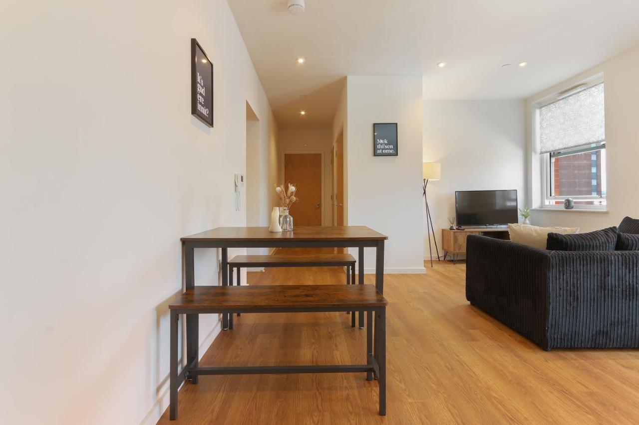 Modern 2-Bed Apartment, Free Parking, City Centre, Netflix & Pet Friendly - Hosted By Stay Host Save Sheffield Exterior foto